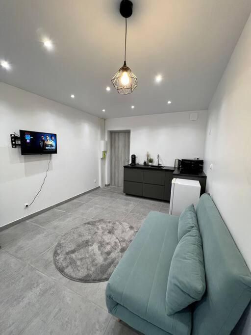 Appartement Elegant Proche Rer/ Cdg / Parc Des Expos Sevran Bagian luar foto